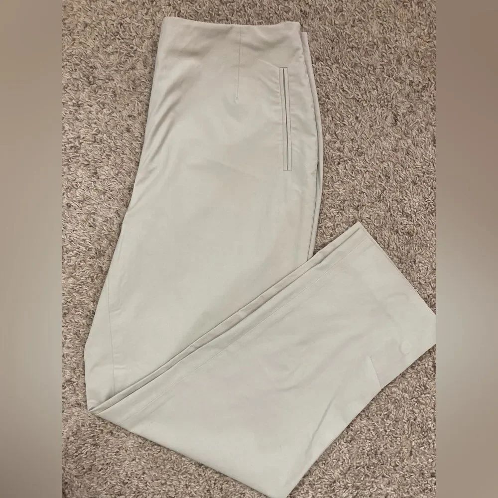 Real Clothes from Saks Fifth Avenue Stylish Cream Slim Pants side zip